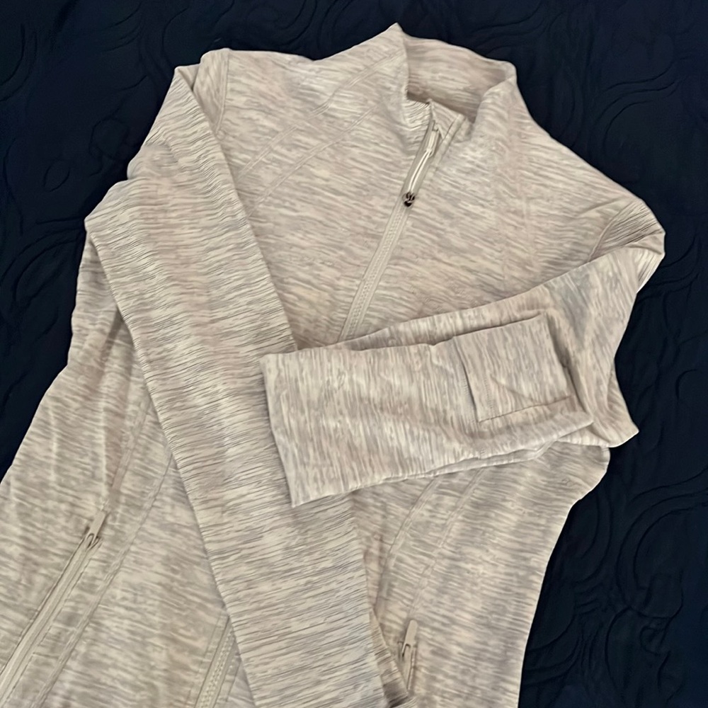 Lululemon define zip up